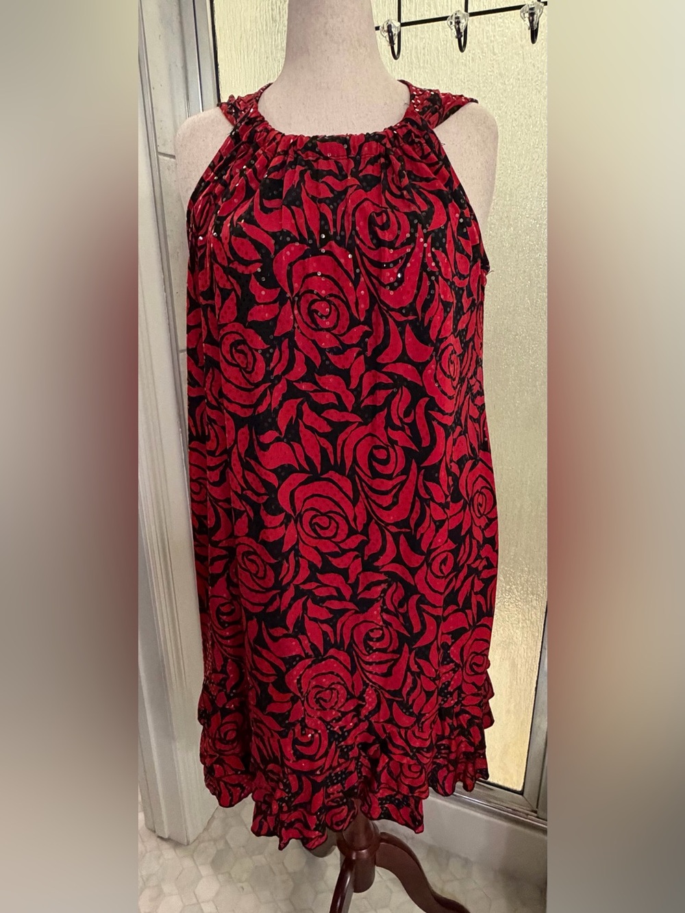 Lane Bryant Red Black Sequin Rose Floral Dress Ruffle Hem Size 18/20 $29 EUC